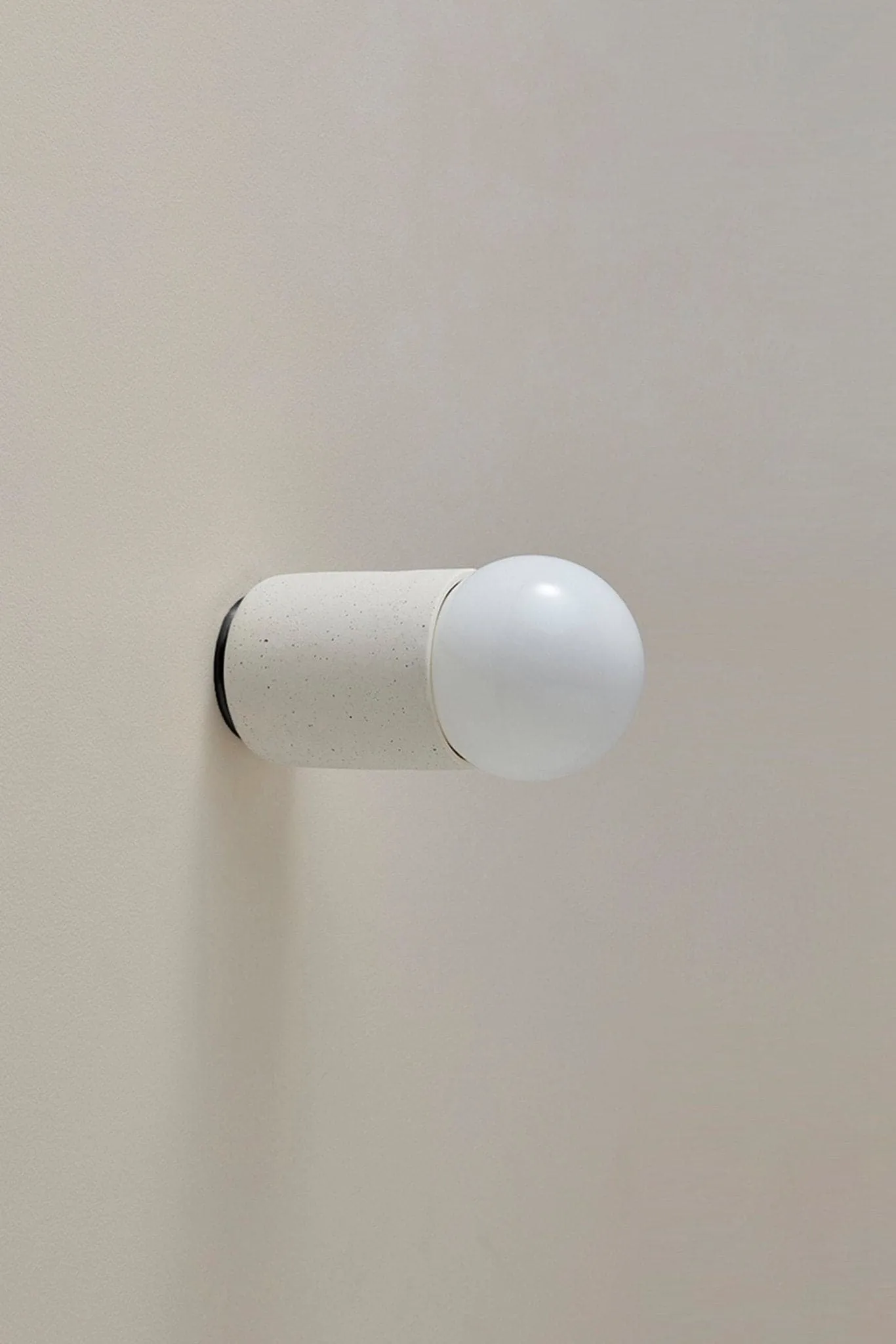 TERRA 1 SURFACE SCONCE, FLUSH MOUNT