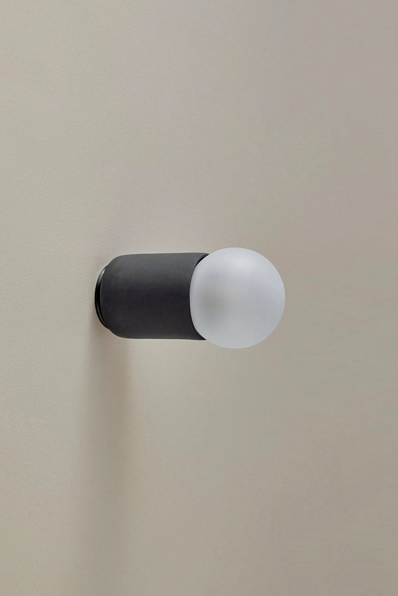 TERRA 1 SURFACE SCONCE, FLUSH MOUNT