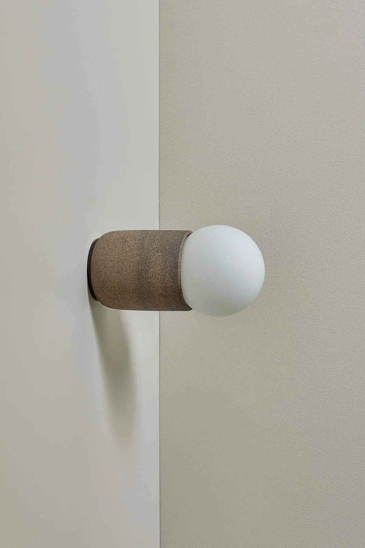 TERRA 1 SURFACE SCONCE, FLUSH MOUNT