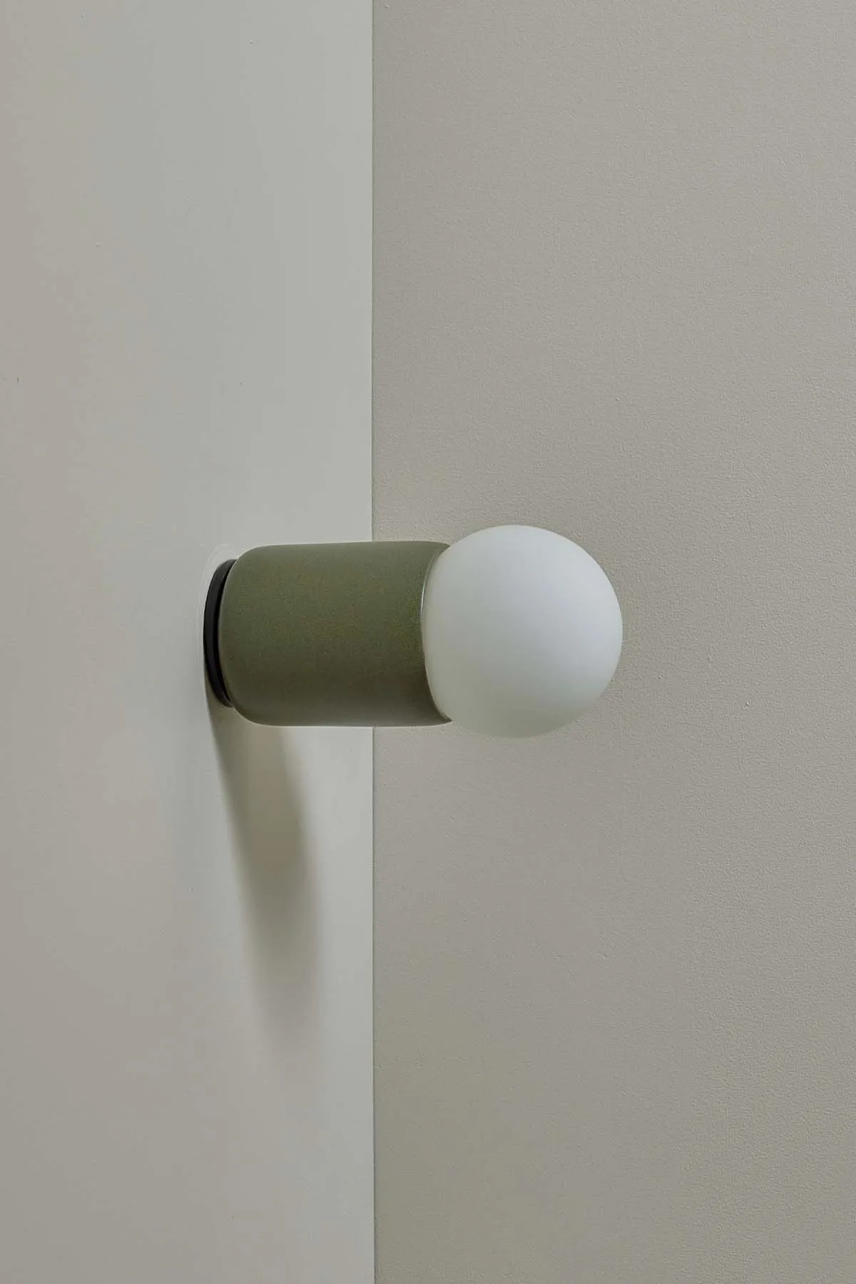 TERRA 1 SURFACE SCONCE, FLUSH MOUNT