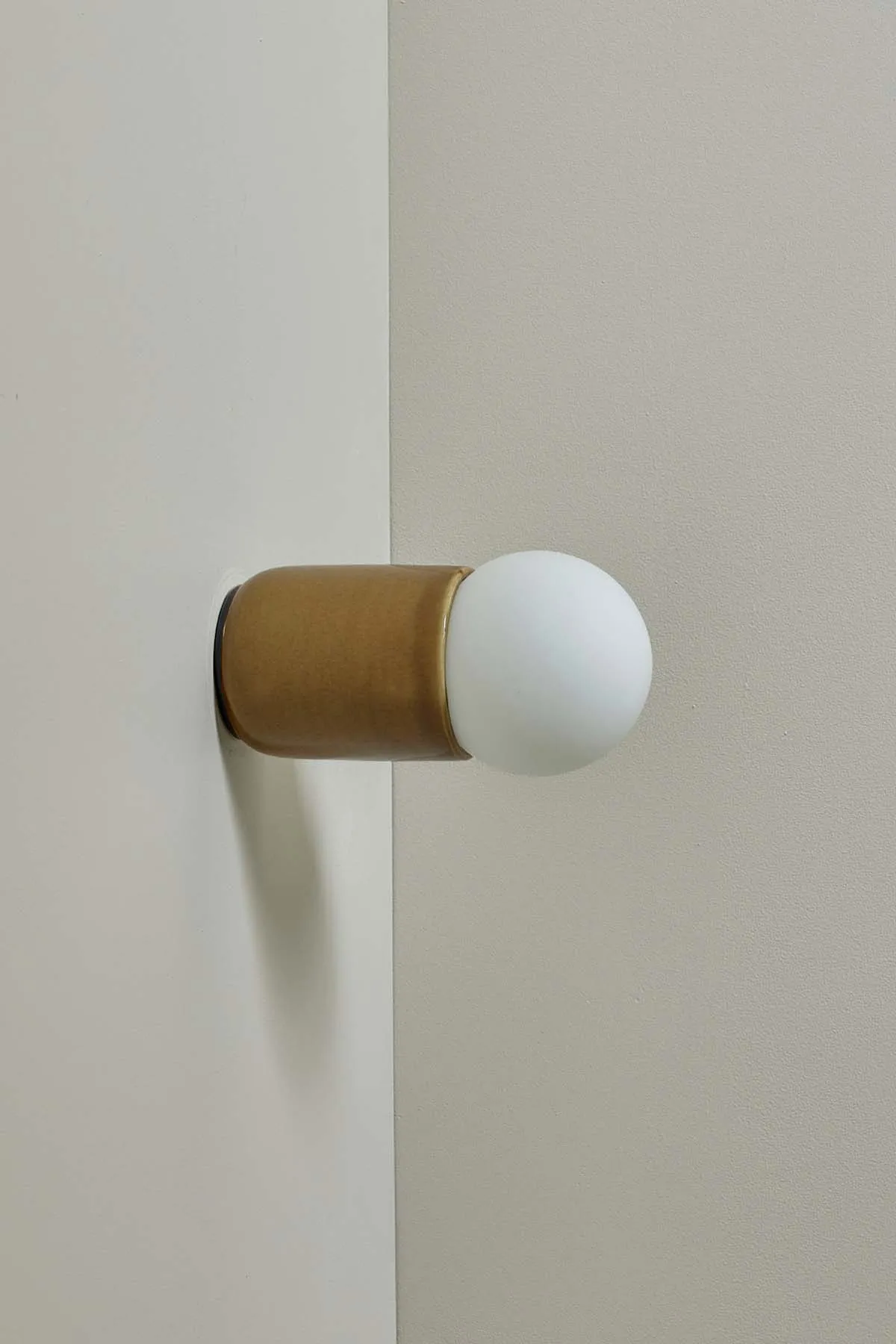 TERRA 1 SURFACE SCONCE, FLUSH MOUNT