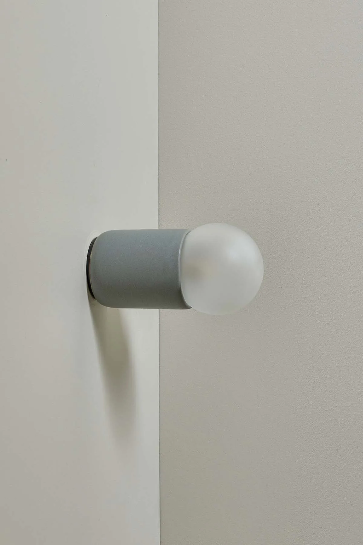 TERRA 1 SURFACE SCONCE, FLUSH MOUNT